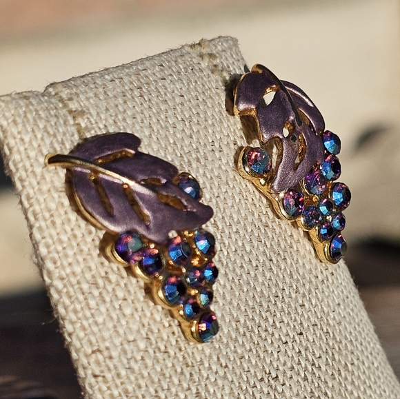 Crystal grape earrings - Picture 3 of 5